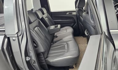 Rexton Sports Khan