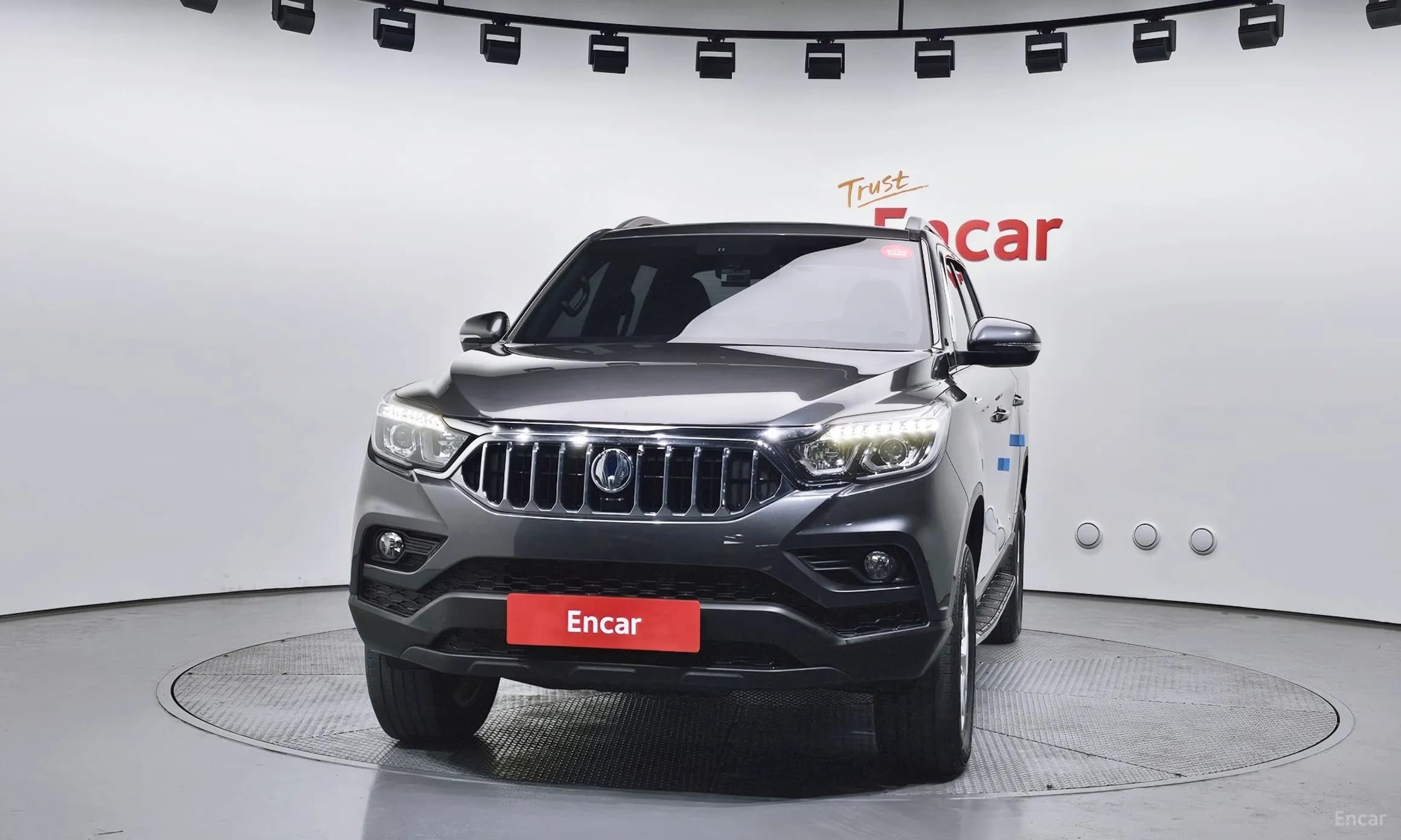 Rexton Sports Khan