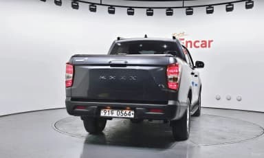 Rexton Sports Khan