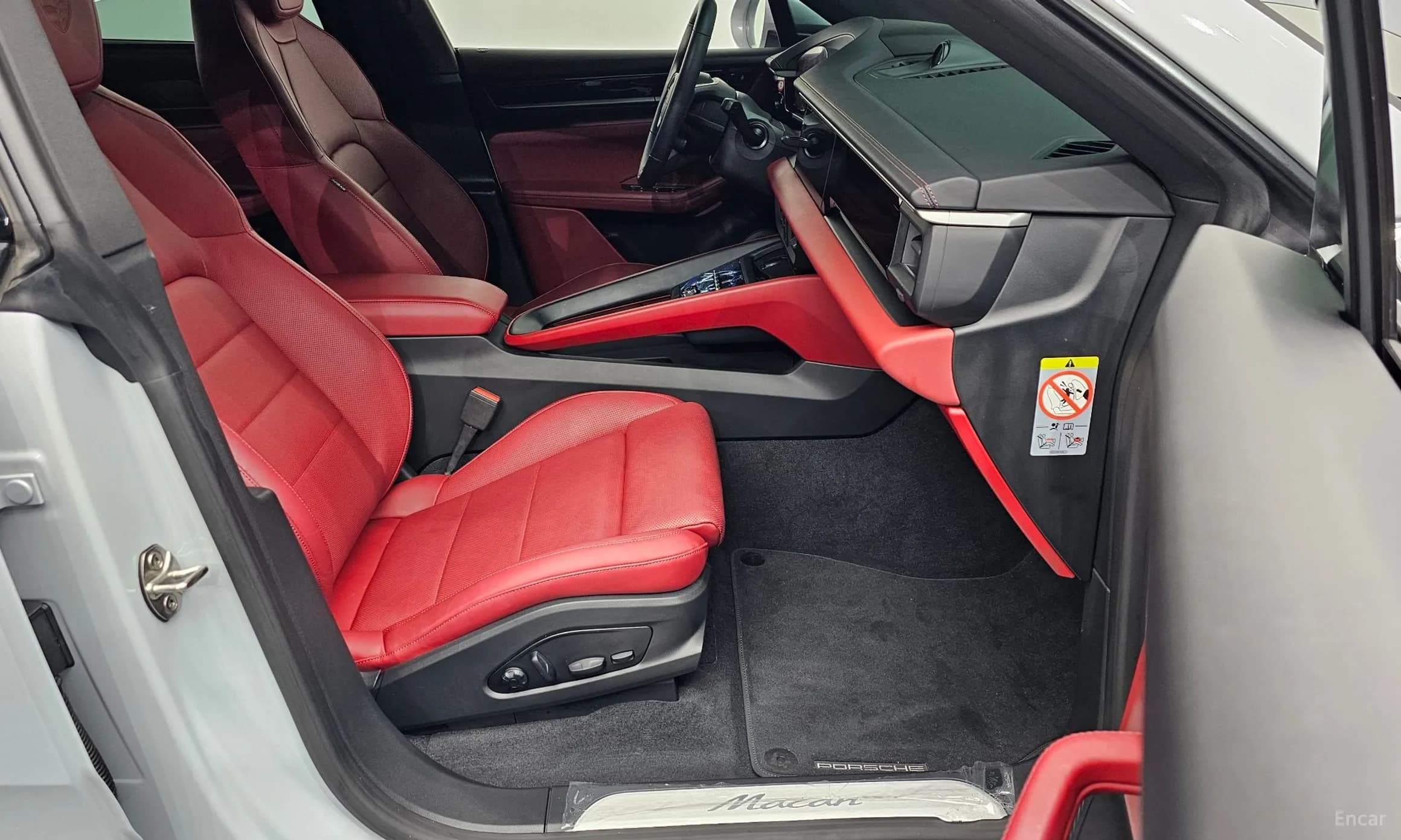 Macan EV