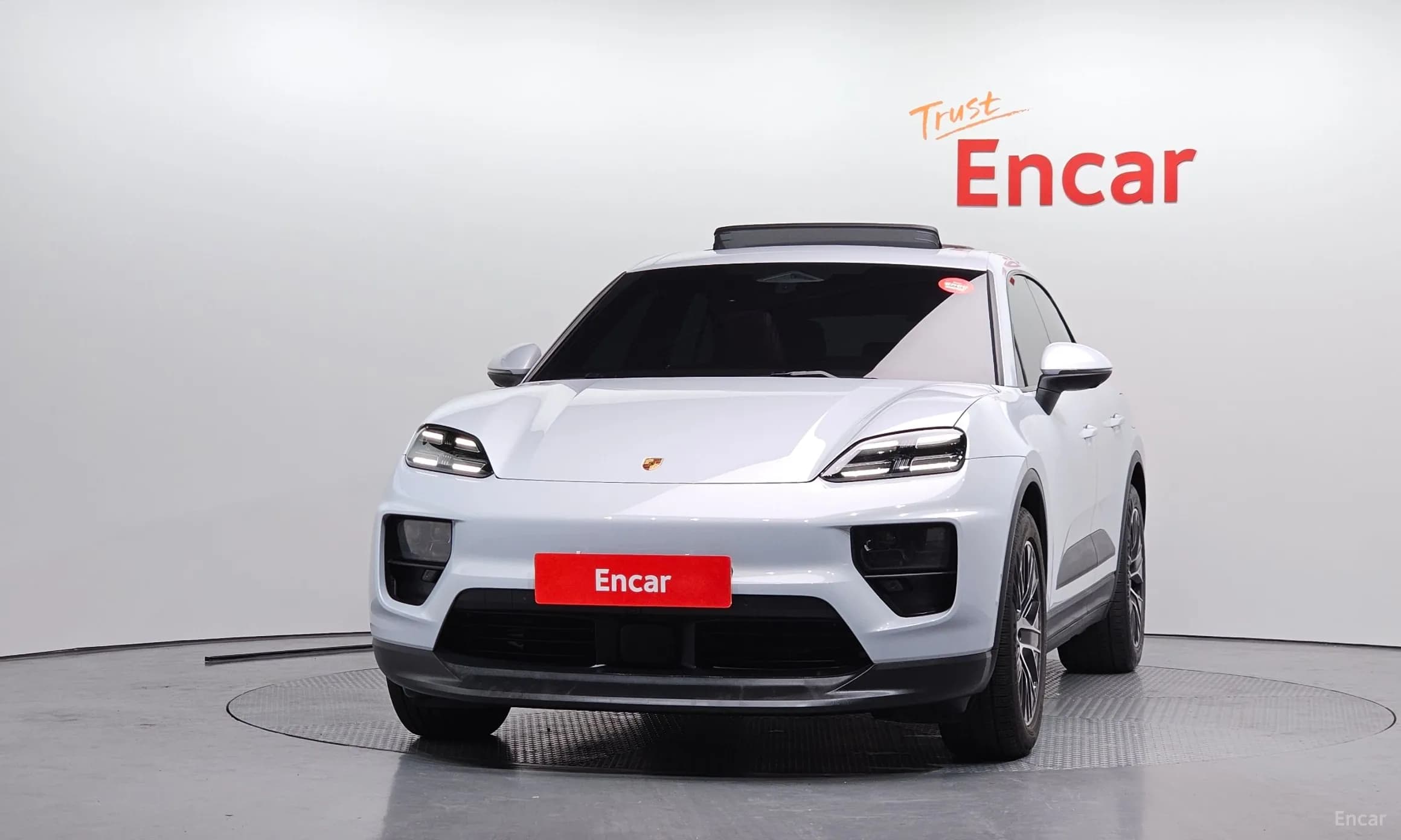 Macan EV