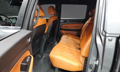 Rexton Sports Khan