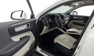 XC40