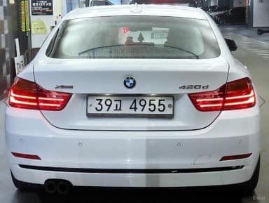 Series 4 (F32)