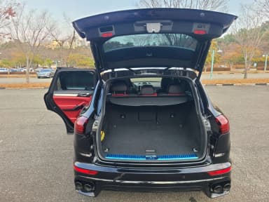 New Cayenne