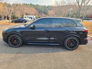 New Cayenne