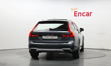 V90 Cross Country