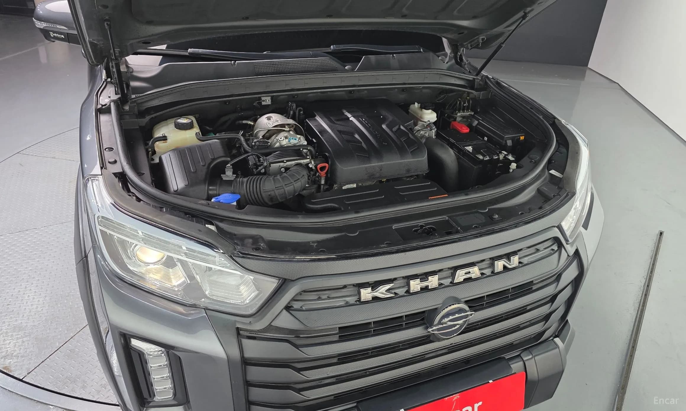 Rexton Sports Khan