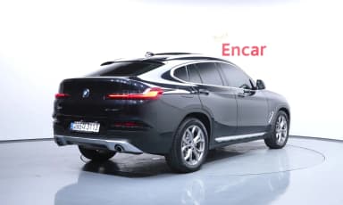 X4 (G02)