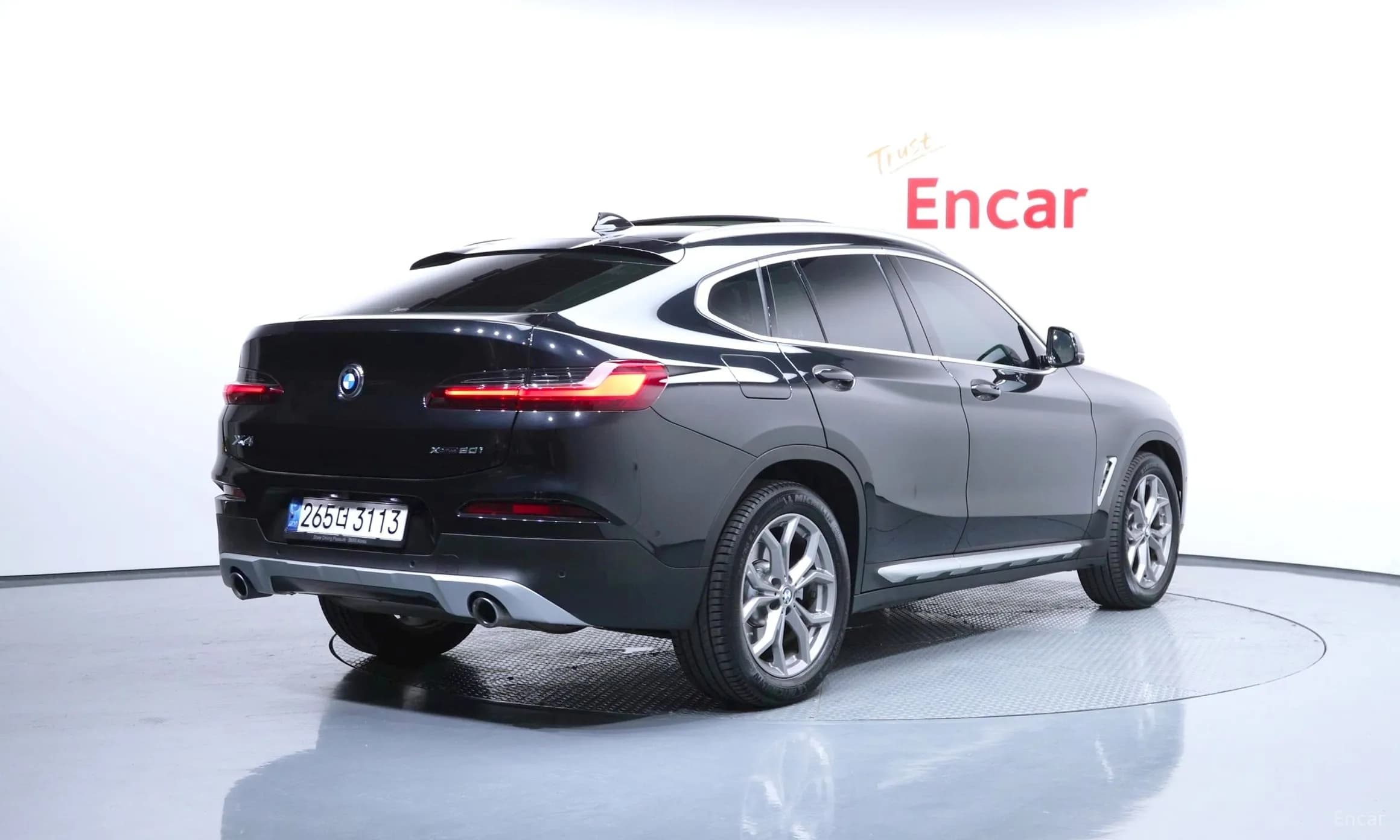 X4 (G02)