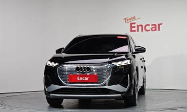 Q4 e-tron (F4)