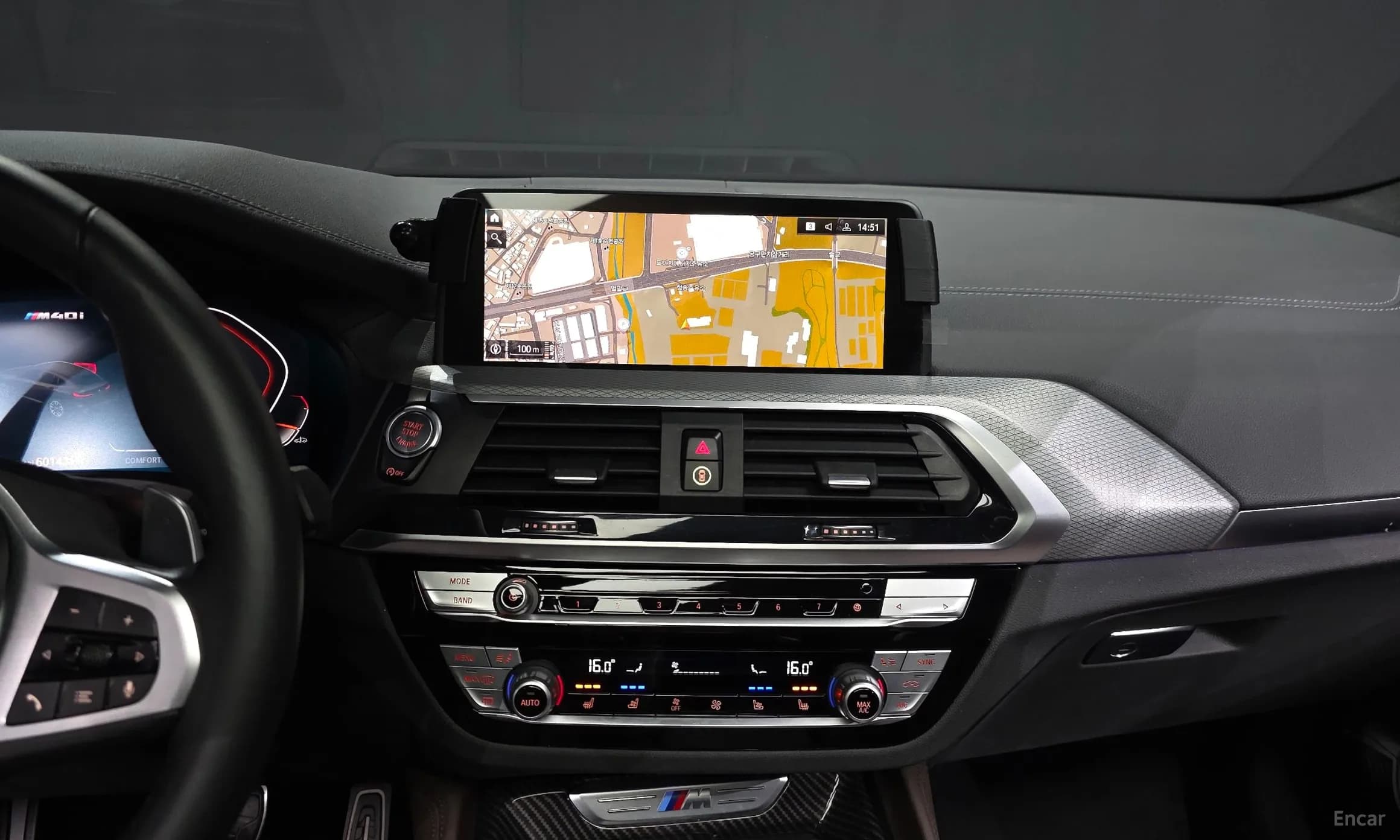 X4 (G02)