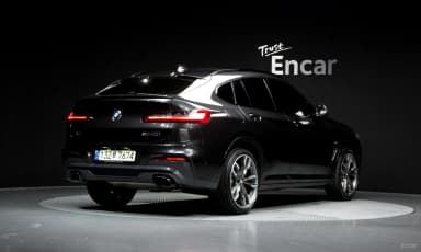X4 (G02)
