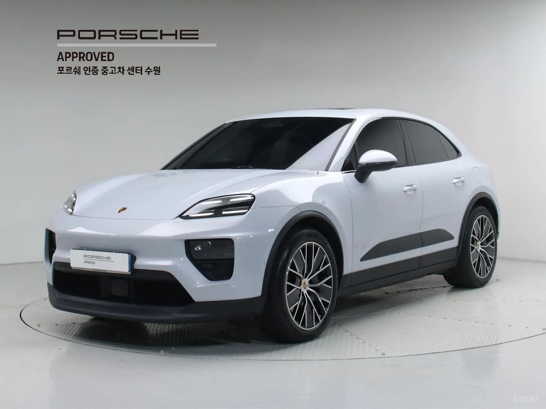 Macan EV