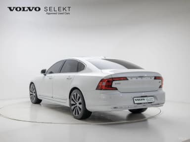 S90