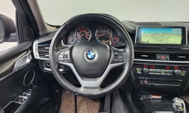 X5 (F15)