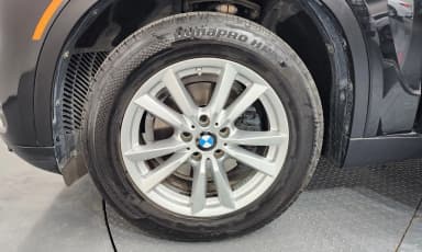 X5 (F15)