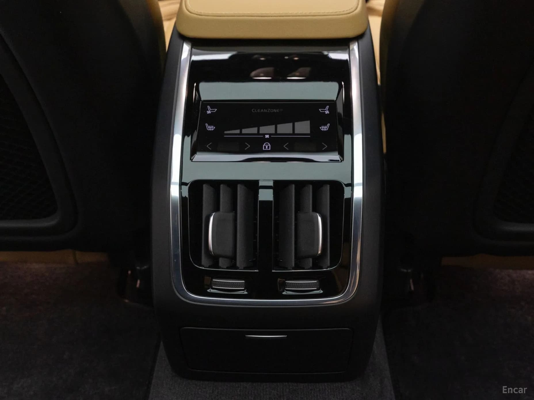 S90