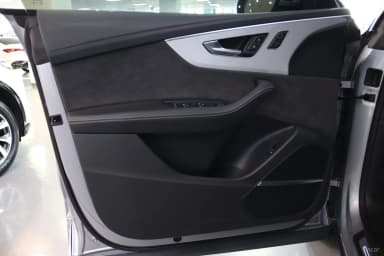 Q8 (4M)