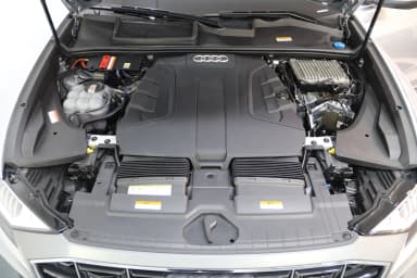Q8 (4M)