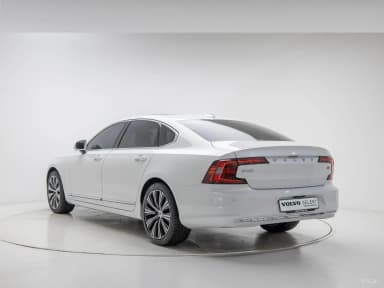 S90