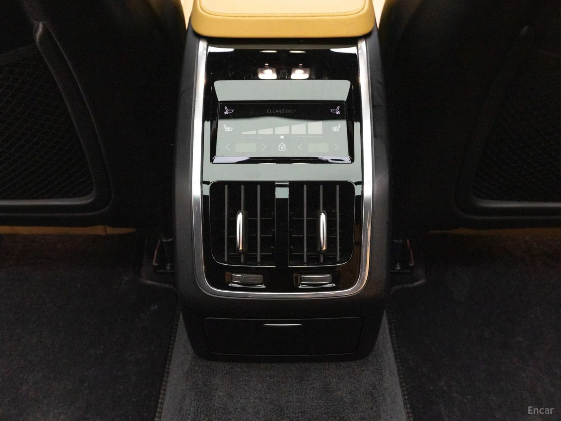 S90