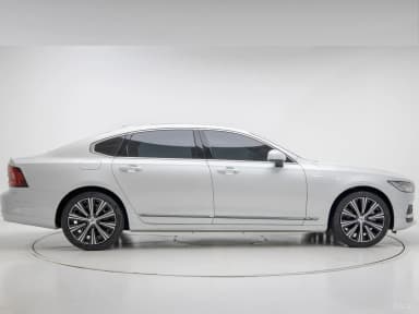 S90
