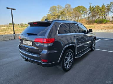 Grand Cherokee