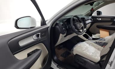 XC40
