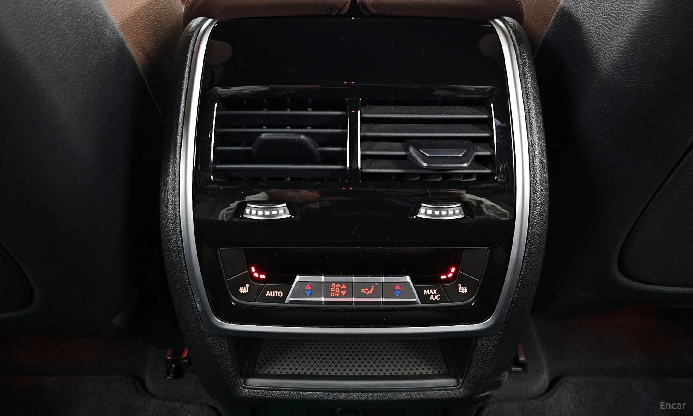X6 (G06)