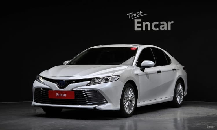 Camry (XV70)