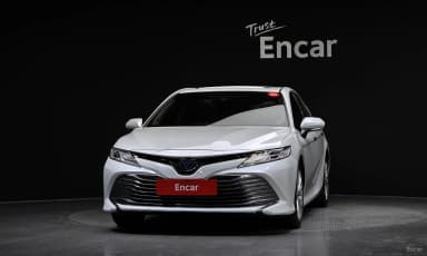 Camry (XV70)