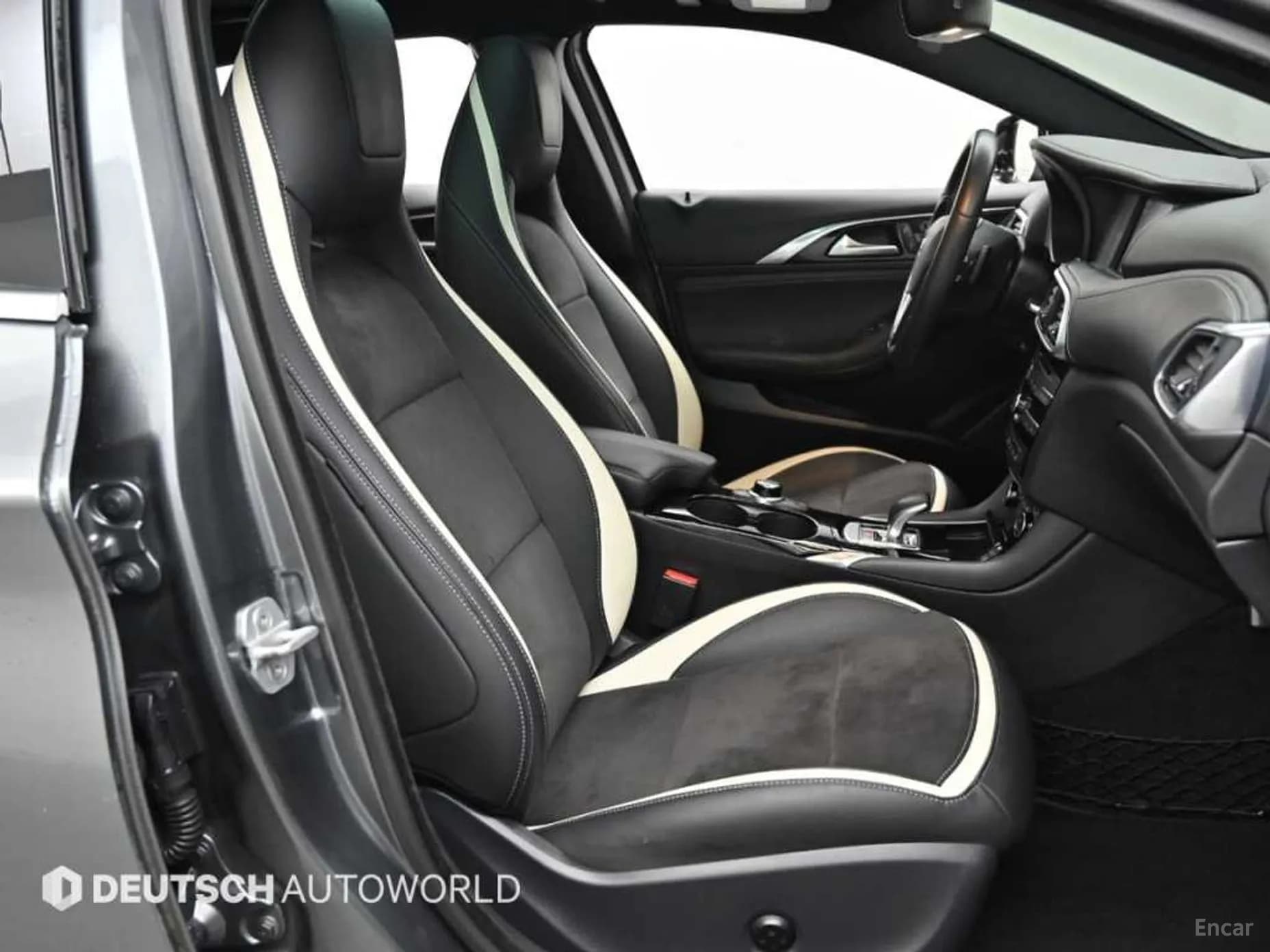 Q30