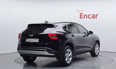 Trax Crossover