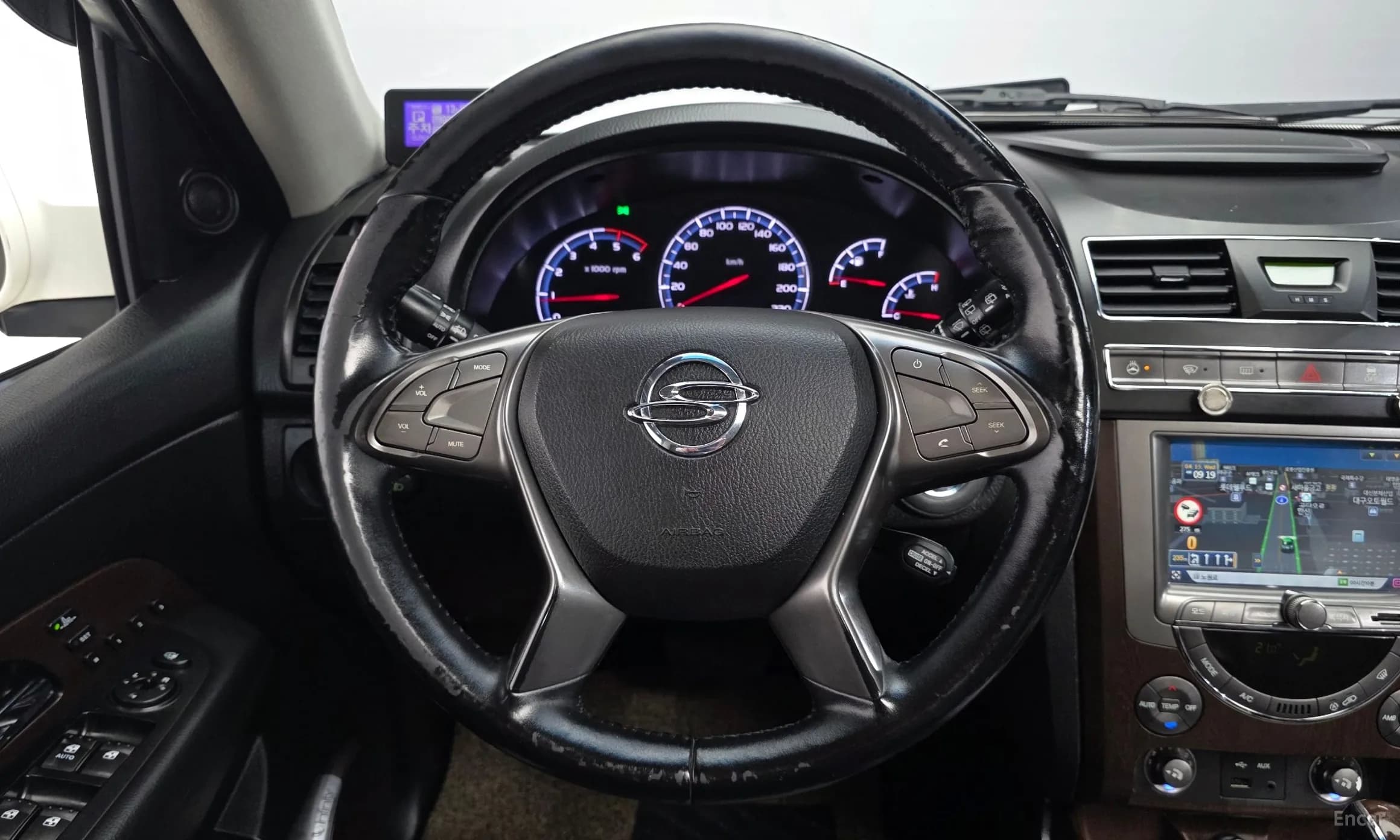 Rexton W