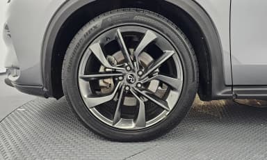 QX50 (P71A)