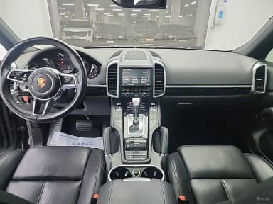New Cayenne
