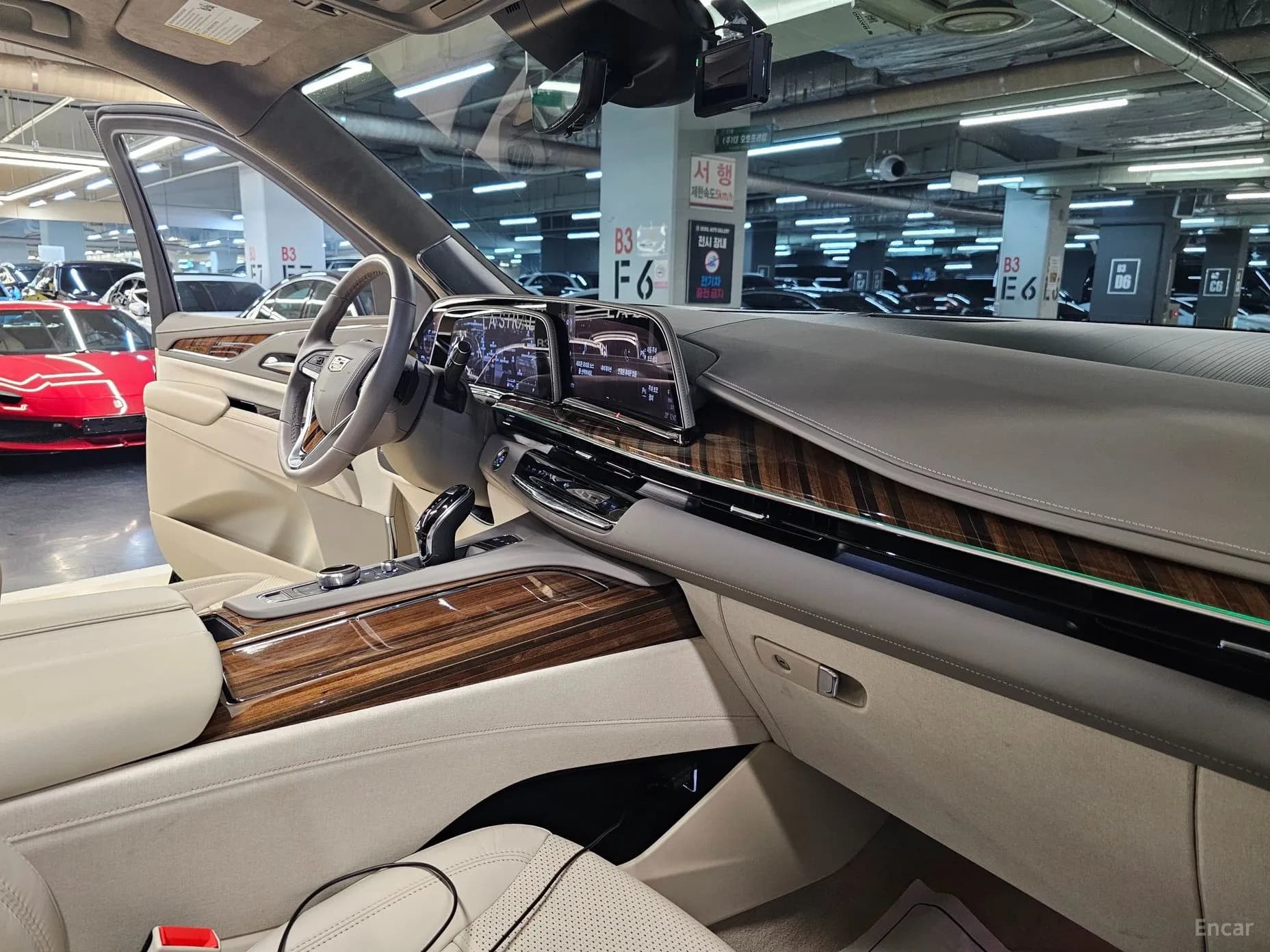 Escalade 5th Generation