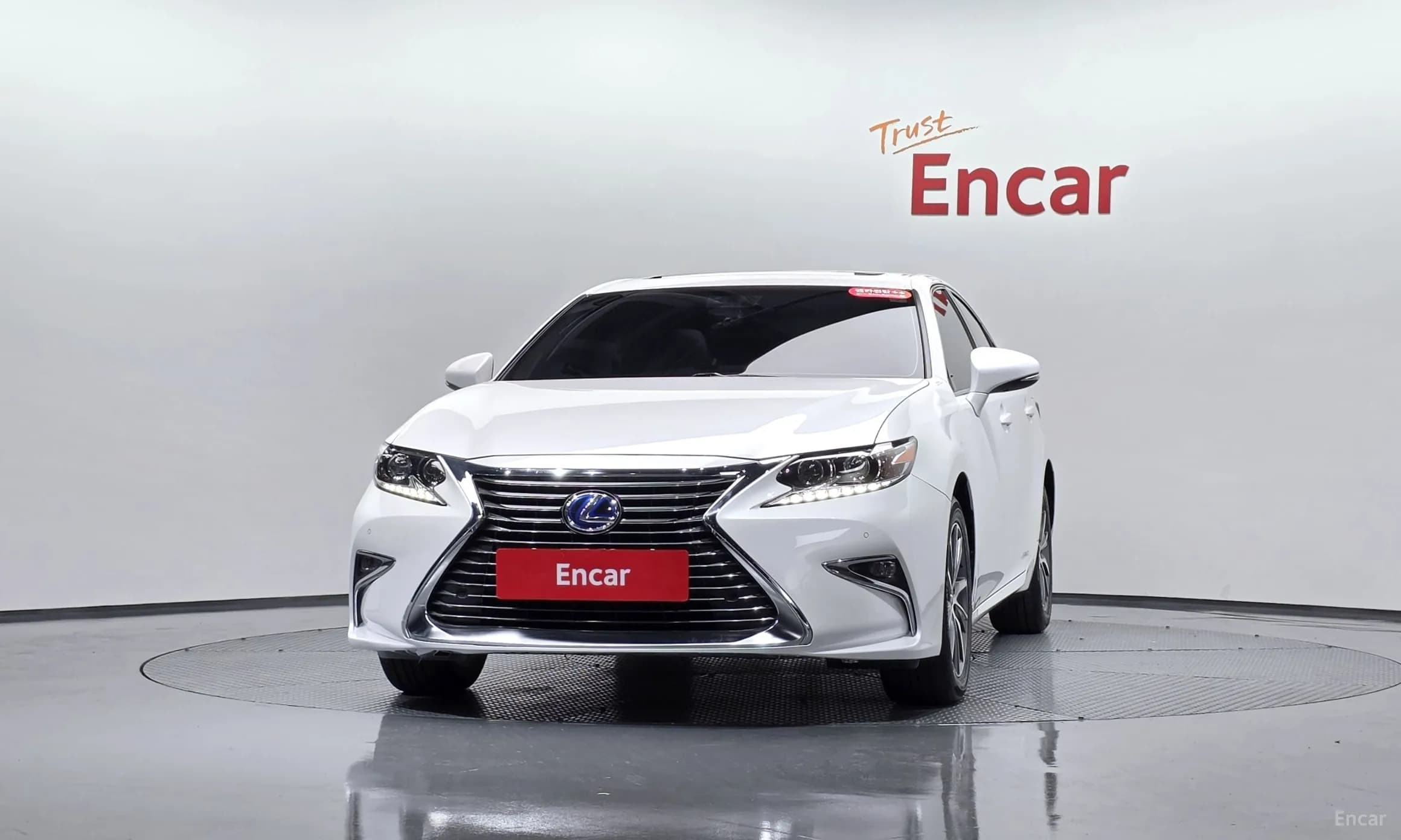 New ES300h