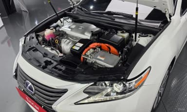 New ES300h