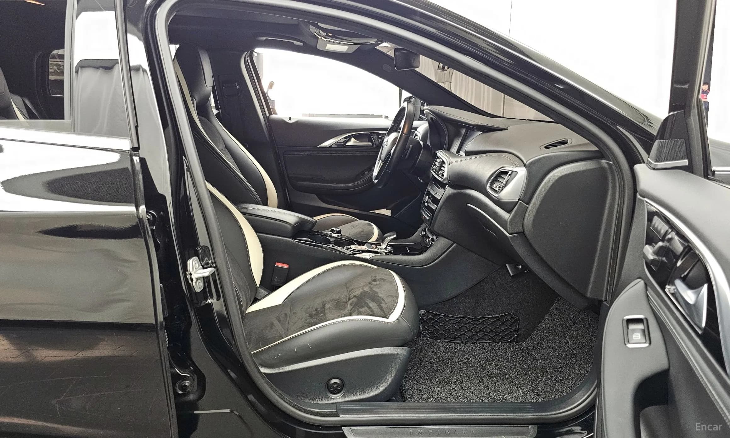 Q30