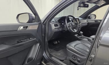 Rexton Sports Khan