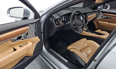 S90