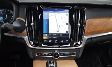 S90