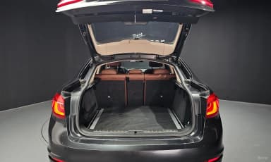 X6 (F16)
