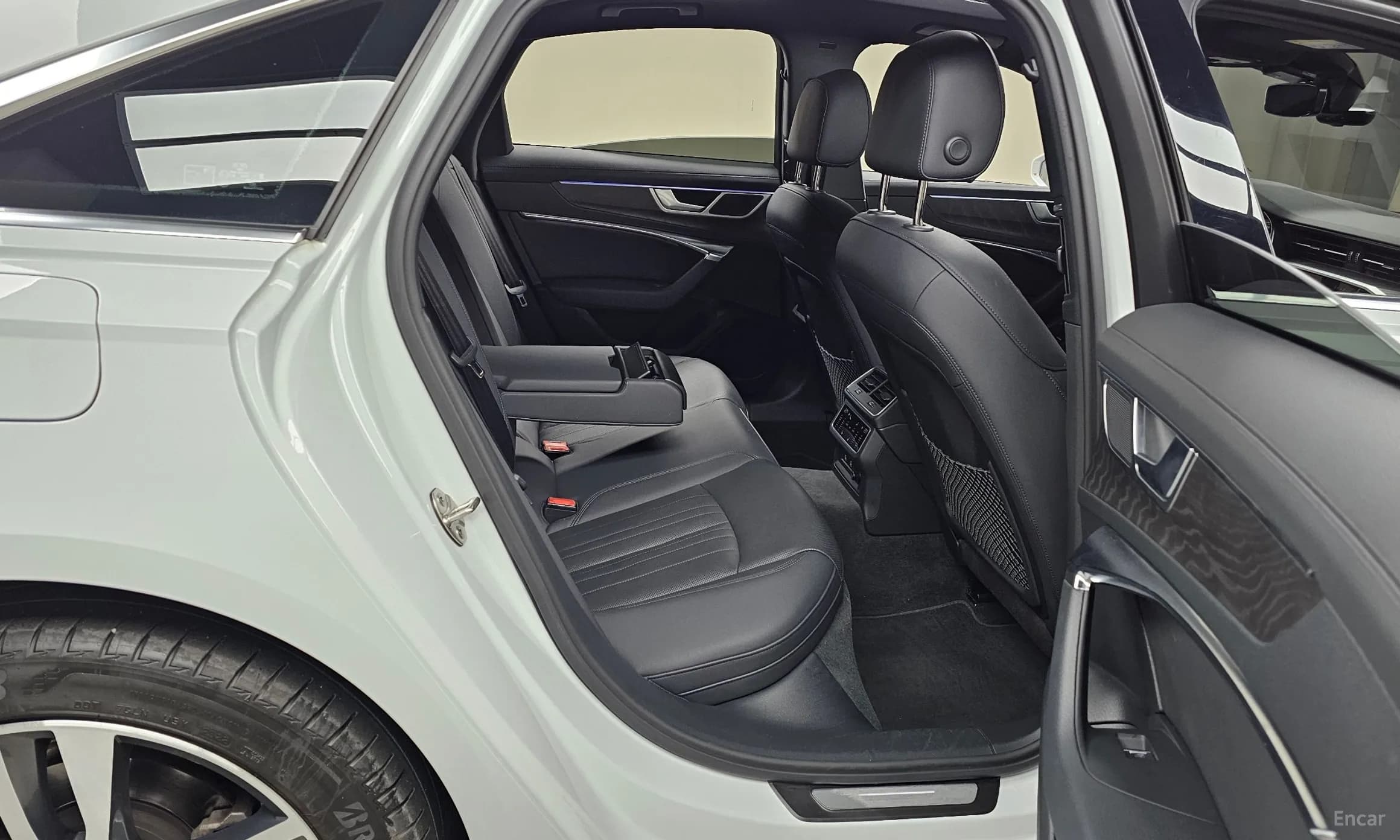 A6 (C8)