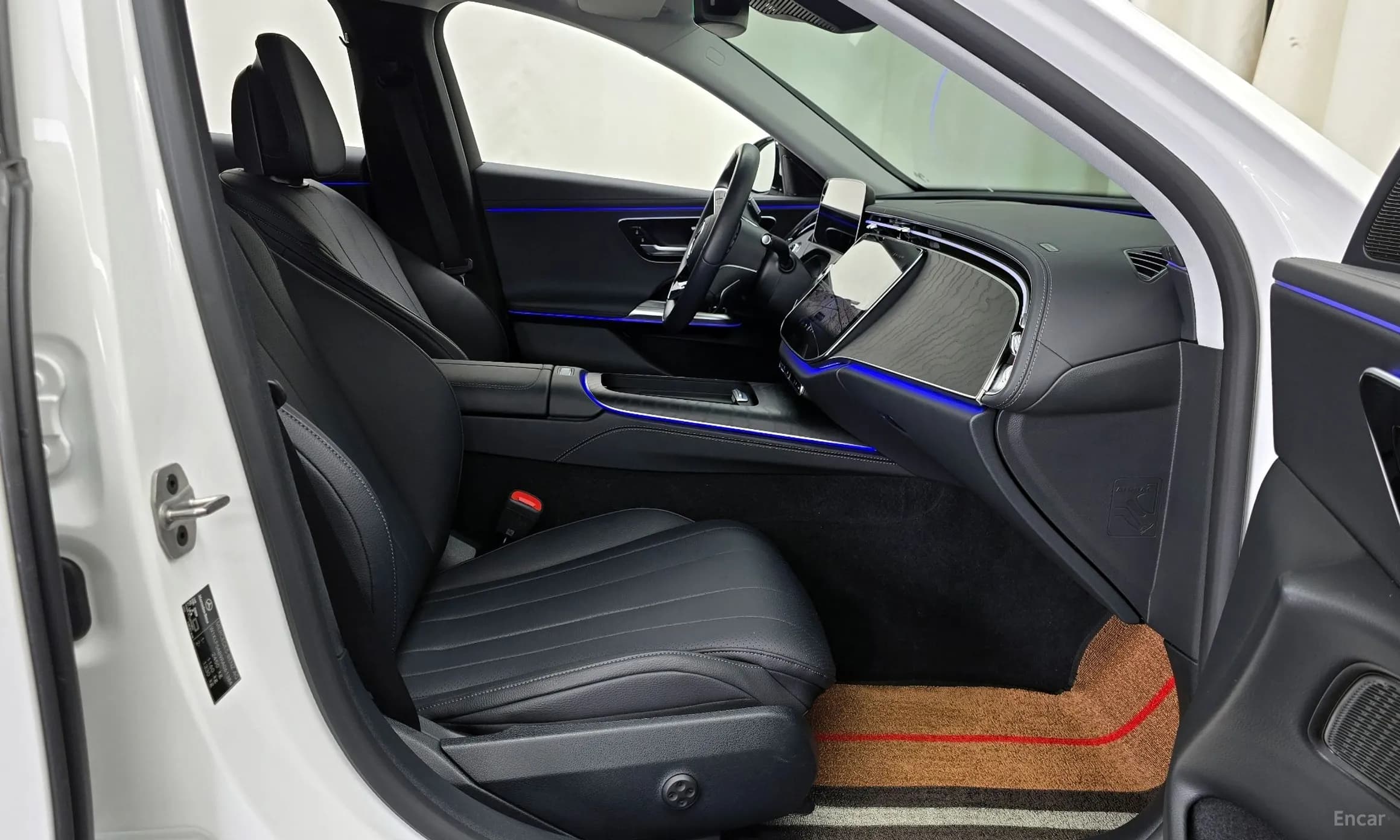 E-Class W214
