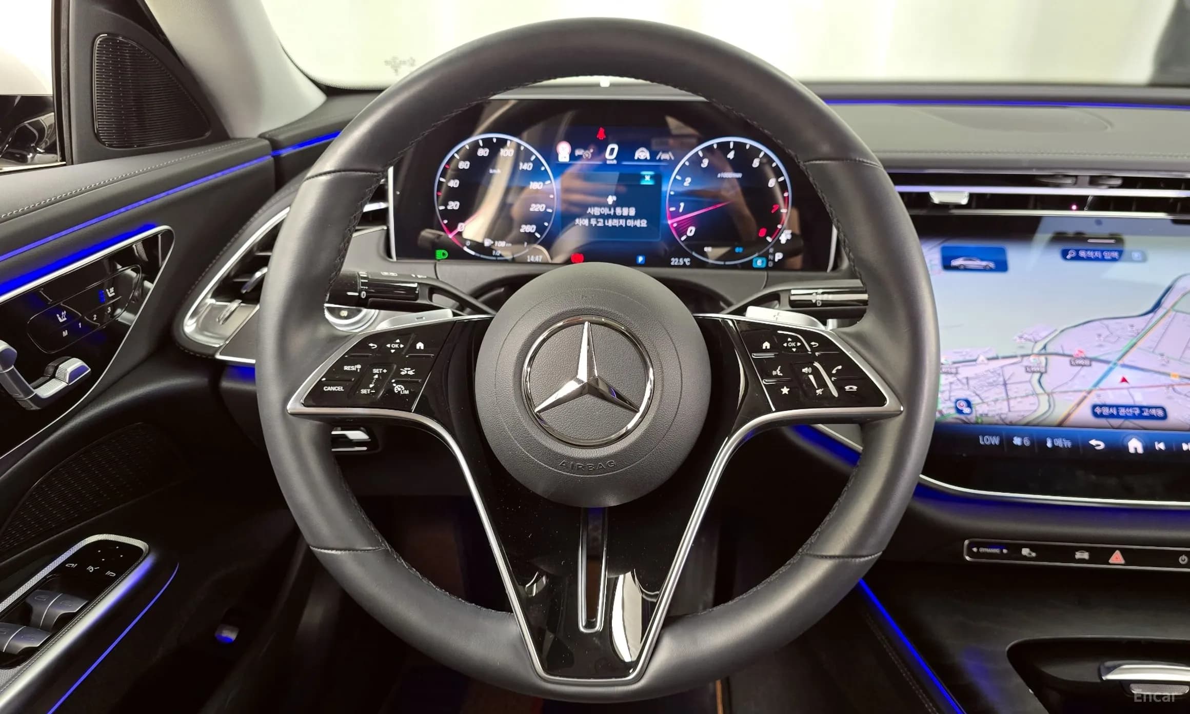 E-Class W214