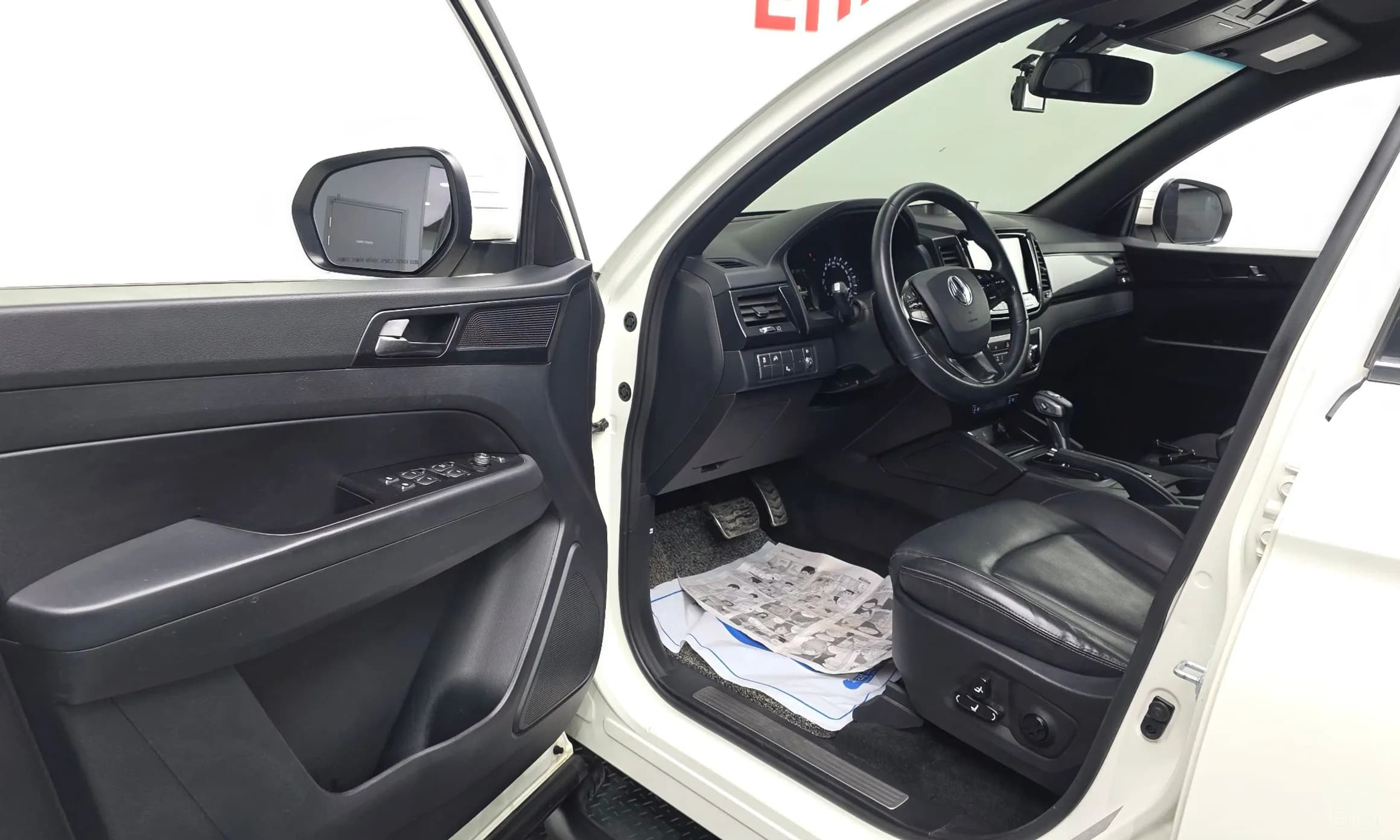 Rexton Sports Khan