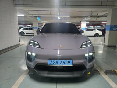 Macan EV